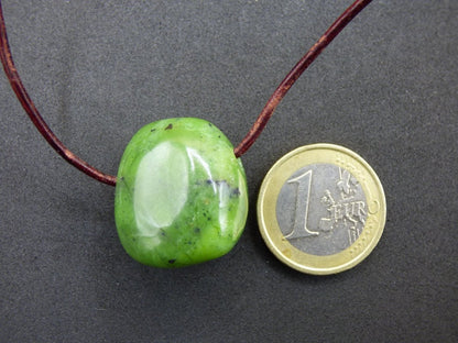 Kanada Jade ~ Edelstein Kette HIPPIE GOA Boho Ethno Natur Heilstein Rarität Kristalle Schmuck Anhänger Natur Stein Geschenk grün - Art of Nature Berlin