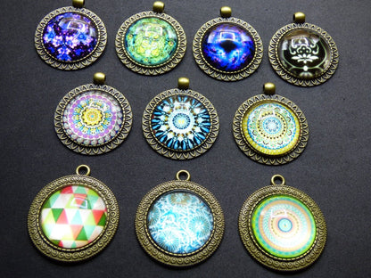 Kette Cabochon Glas Mandala Kaleidoskop Auge Muster Bunt rund HIPPIE GOA Boho Ethno Nature Indian Vintage Kinder Geschenk Geburtstag - Art of Nature Berlin