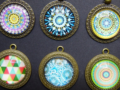 Kette Cabochon Glas Mandala Kaleidoskop Auge Muster Bunt rund HIPPIE GOA Boho Ethno Nature Indian Vintage Kinder Geschenk Geburtstag - Art of Nature Berlin