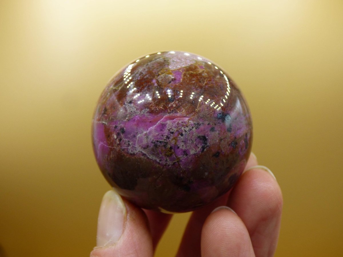 Kobalt Calcit Kugel *Rarität* rosa Pink Kristall Edelstein Deko Haus Sammler Geschenk Er Sie Mann Frau Freund Mineral Selten Heilstein - Art of Nature Berlin