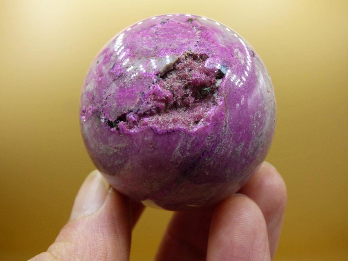 Kobalt Calcit Kugel *Rarität* rosa Pink Kristall Edelstein Deko Haus Sammler Geschenk Er Sie Mann Frau Freund Mineral Selten Heilstein - Art of Nature Berlin