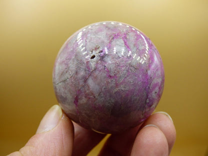 Kobalt Calcit Kugel *Rarität* rosa Pink Kristall Edelstein Deko Haus Sammler Geschenk Er Sie Mann Frau Freund Mineral Selten Heilstein - Art of Nature Berlin