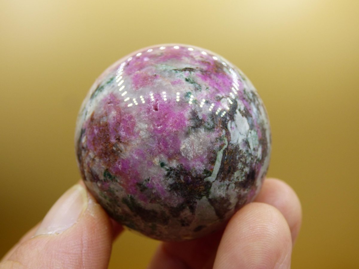 Kobalt Calcit Kugel *Rarität* rosa Pink Kristall Edelstein Deko Haus Sammler Geschenk Er Sie Mann Frau Freund Mineral Selten Heilstein - Art of Nature Berlin