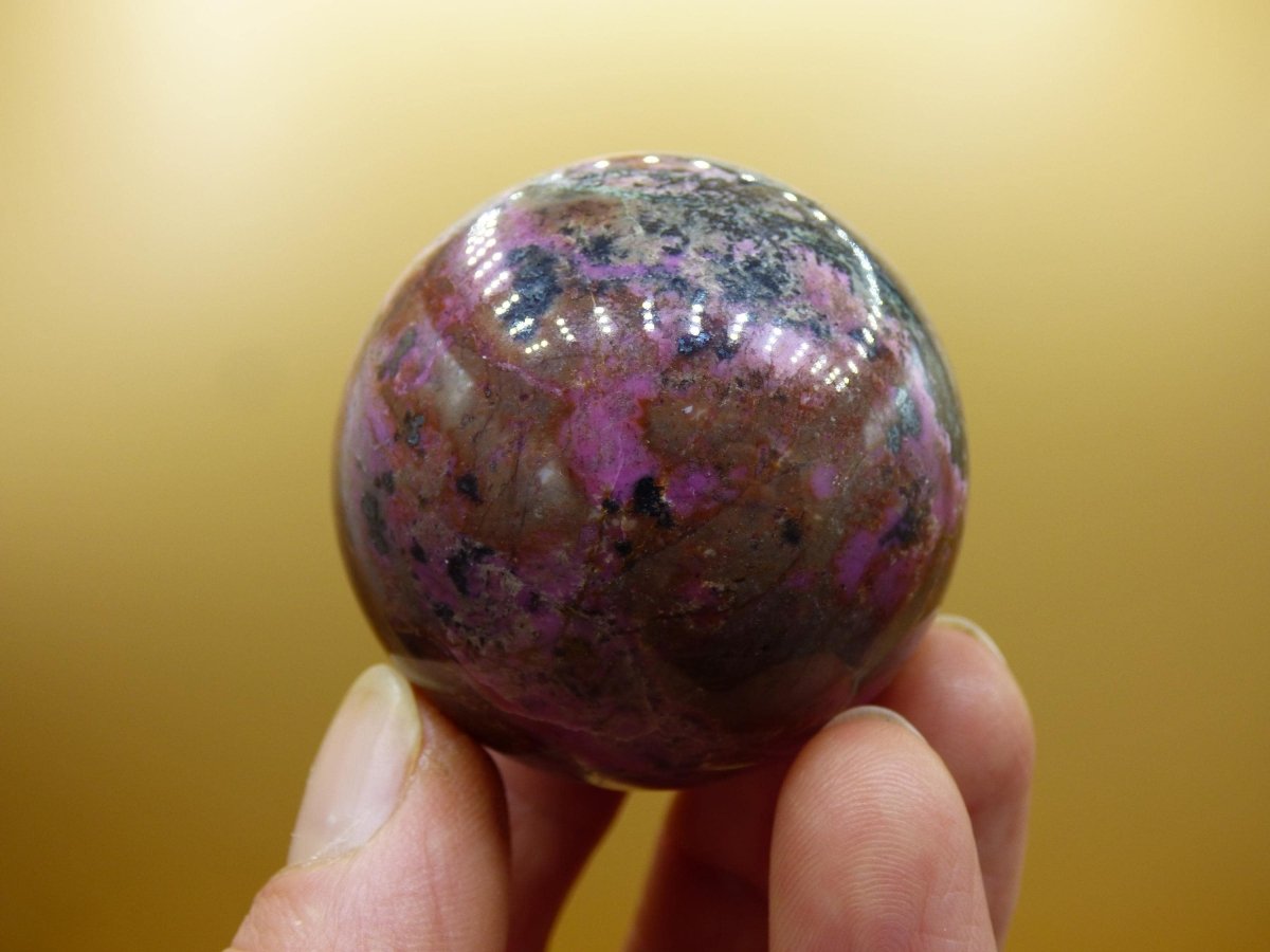 Kobalt Calcit Kugel *Rarität* rosa Pink Kristall Edelstein Deko Haus Sammler Geschenk Er Sie Mann Frau Freund Mineral Selten Heilstein - Art of Nature Berlin