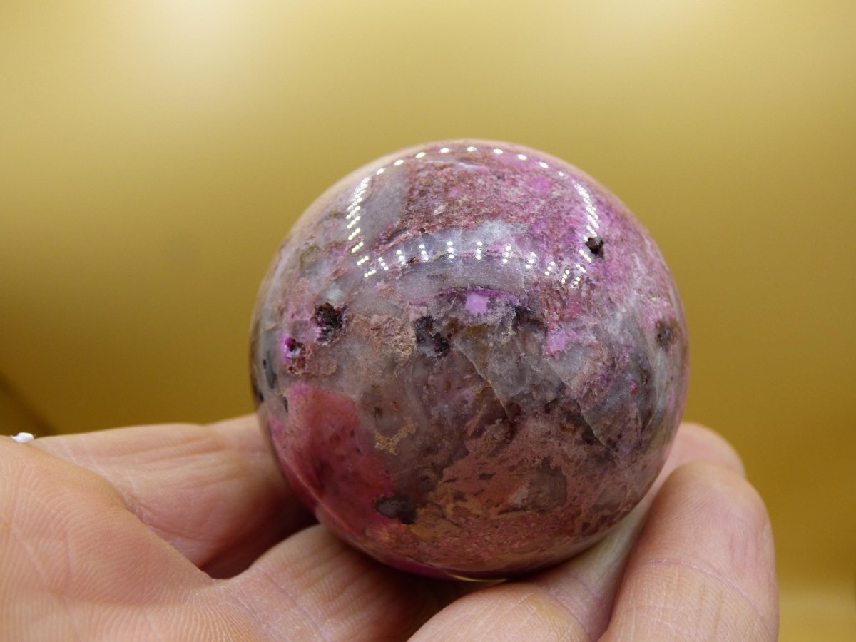 Kobalt Calcit Kugel *Rarität* rosa Pink Kristall Edelstein Deko Haus Sammler Geschenk Er Sie Mann Frau Freund Mineral Selten Heilstein - Art of Nature Berlin