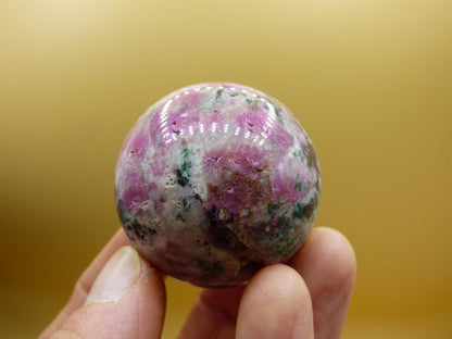 Kobalt Calcit Kugel *Rarität* rosa Pink Kristall Edelstein Deko Haus Sammler Geschenk Er Sie Mann Frau Freund Mineral Selten Heilstein - Art of Nature Berlin