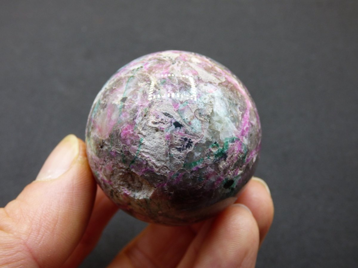 Kobalt Calcit Kugel *Rarität* rosa Pink Kristall Edelstein Deko Haus Sammler Geschenk Er Sie Mann Frau Freund Mineral Selten Heilstein - Art of Nature Berlin