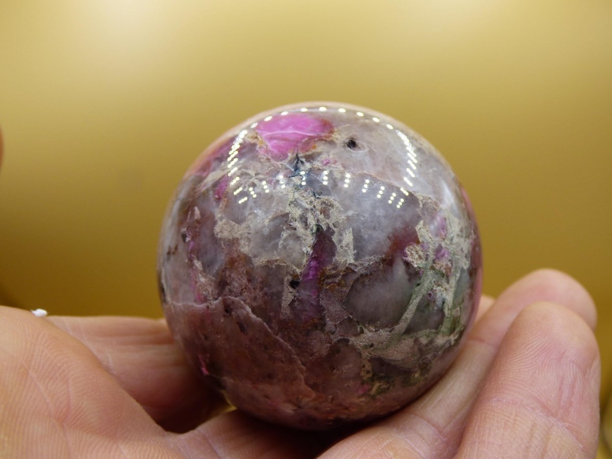 Kobalt Calcit Kugel *Rarität* rosa Pink Kristall Edelstein Deko Haus Sammler Geschenk Er Sie Mann Frau Freund Mineral Selten Heilstein - Art of Nature Berlin