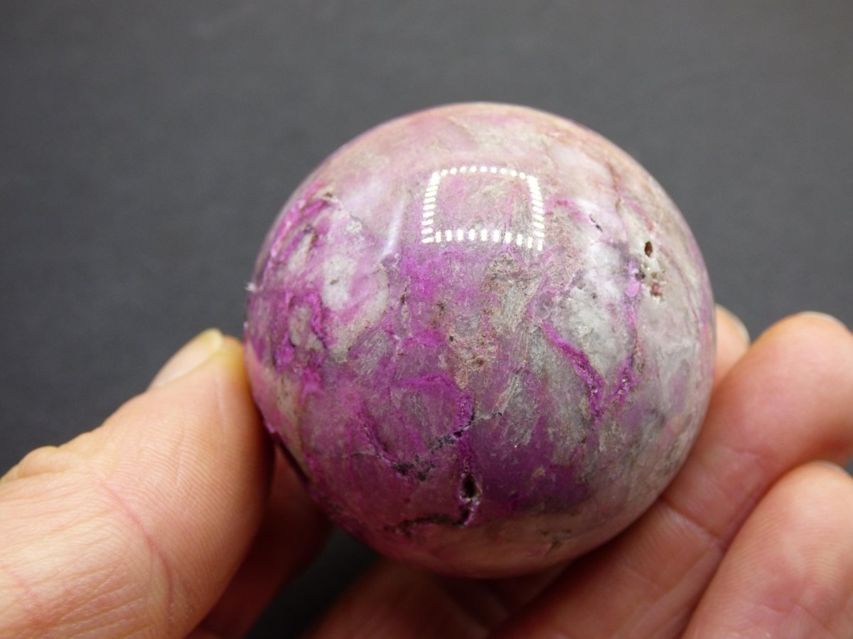 Kobalt Calcit Kugel *Rarität* rosa Pink Kristall Edelstein Deko Haus Sammler Geschenk Er Sie Mann Frau Freund Mineral Selten Heilstein - Art of Nature Berlin