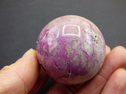 Kobalt Calcit Kugel *Rarität* rosa Pink Kristall Edelstein Deko Haus Sammler Geschenk Er Sie Mann Frau Freund Mineral Selten Heilstein - Art of Nature Berlin