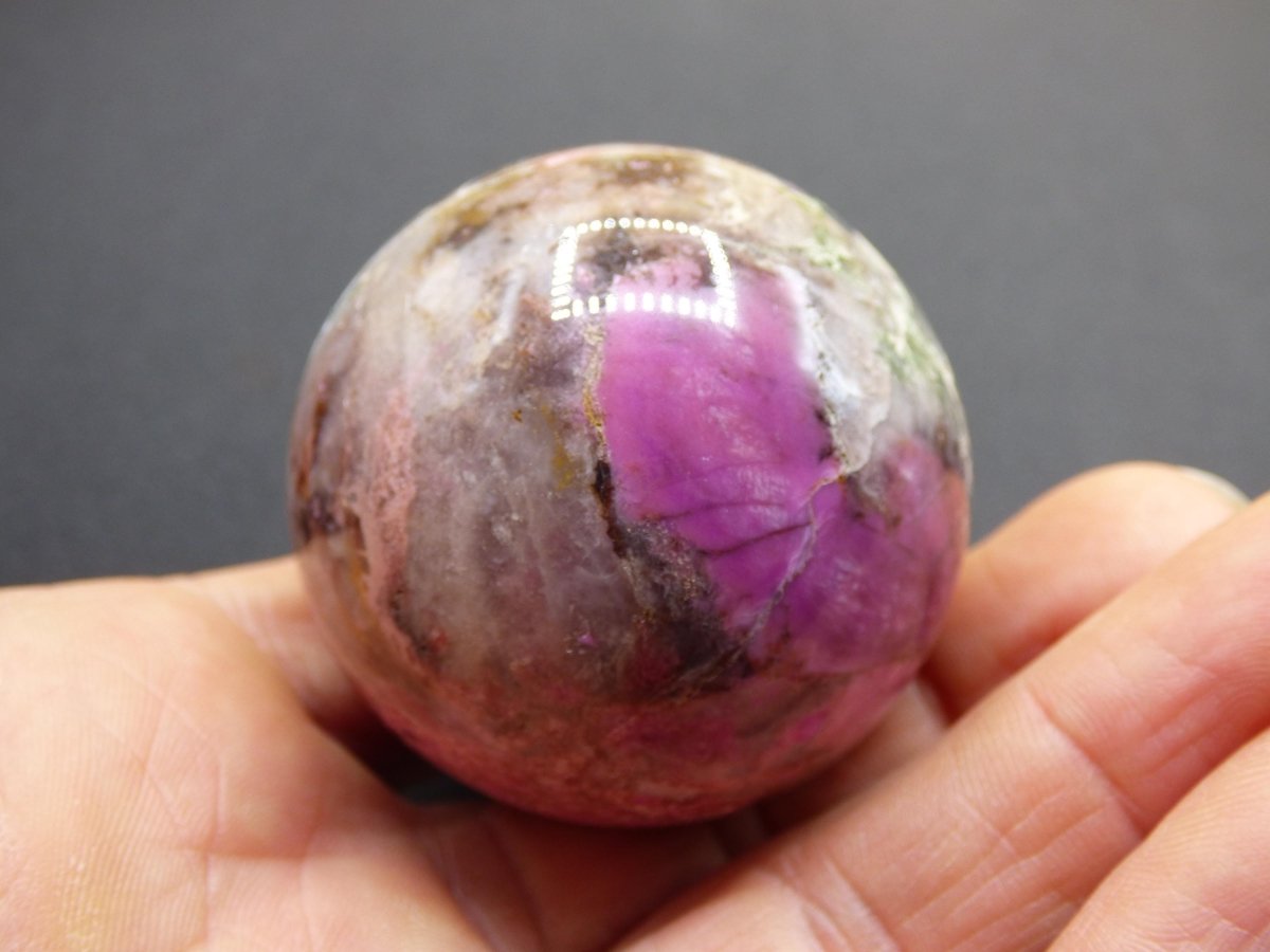 Kobalt Calcit Kugel *Rarität* rosa Pink Kristall Edelstein Deko Haus Sammler Geschenk Er Sie Mann Frau Freund Mineral Selten Heilstein - Art of Nature Berlin