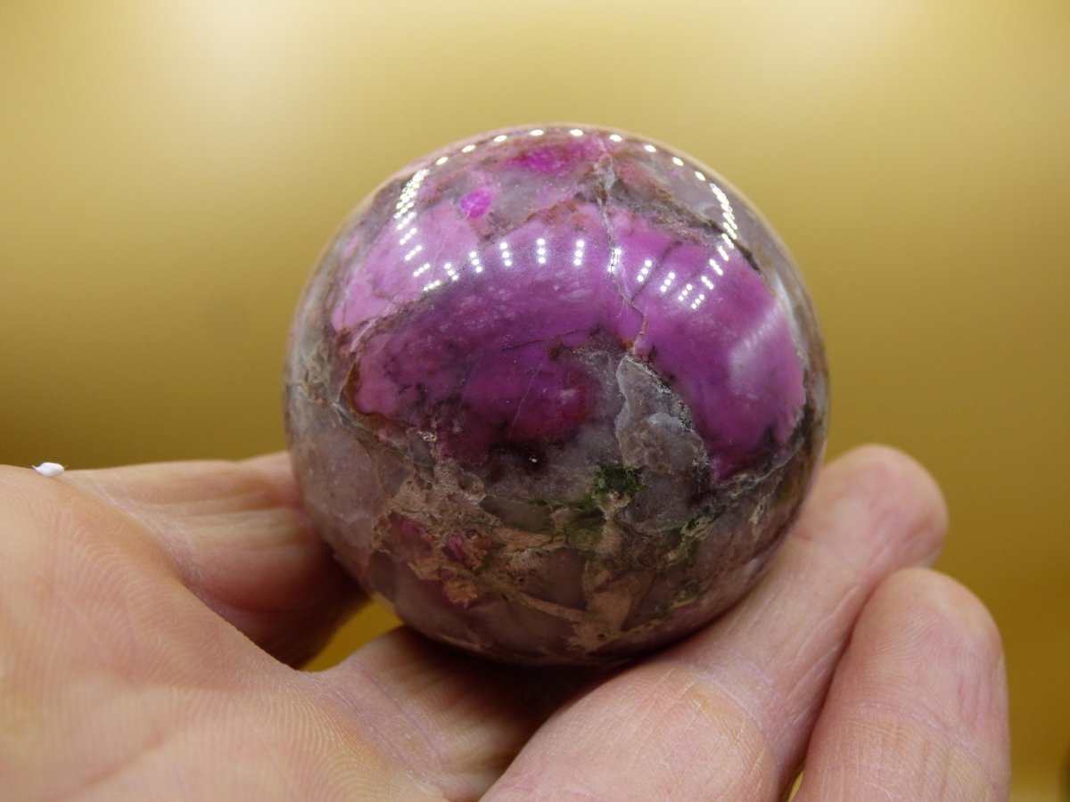 Kobalt Calcit Kugel *Rarität* rosa Pink Kristall Edelstein Deko Haus Sammler Geschenk Er Sie Mann Frau Freund Mineral Selten Heilstein - Art of Nature Berlin