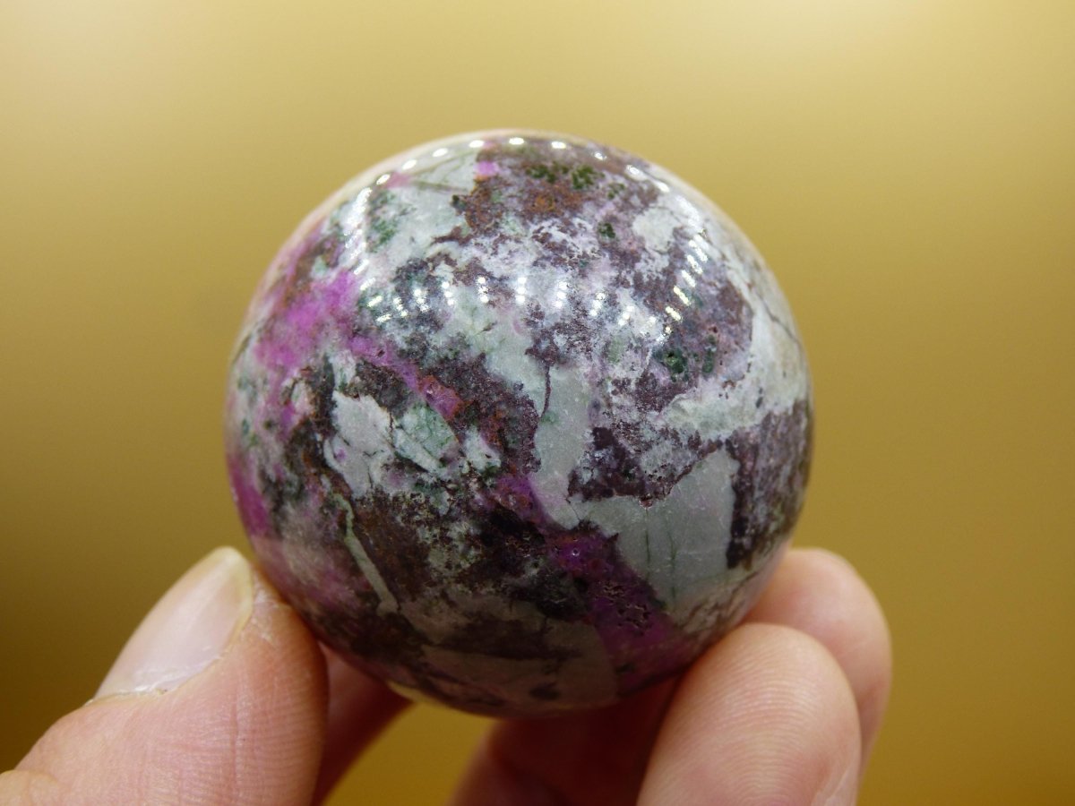 Kobalt Calcit Kugel *Rarität* rosa Pink Kristall Edelstein Deko Haus Sammler Geschenk Er Sie Mann Frau Freund Mineral Selten Heilstein - Art of Nature Berlin