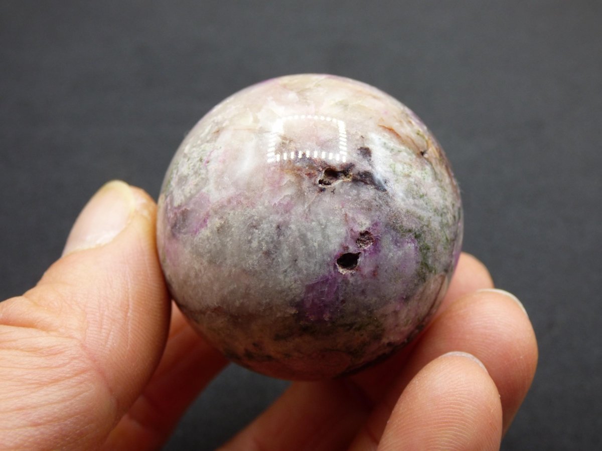 Kobalt Calcit Kugel *Rarität* rosa Pink Kristall Edelstein Deko Haus Sammler Geschenk Er Sie Mann Frau Freund Mineral Selten Heilstein - Art of Nature Berlin