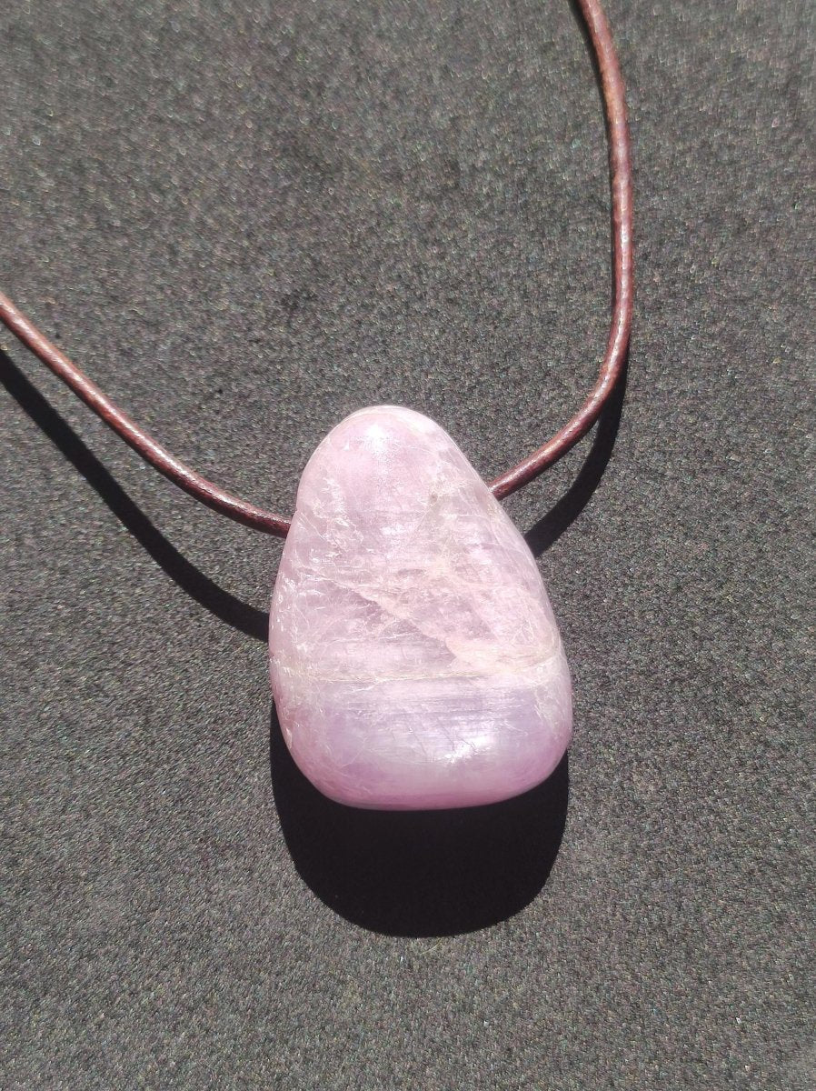 Kunzit A - Edelstein Kette Heilstein rosa pink Rarität Mann Frau Glück HIPPIE GOA Boho Tibet Ethno Natur Rarität Geschenk Er Sie Mann Frau - Art of Nature Berlin