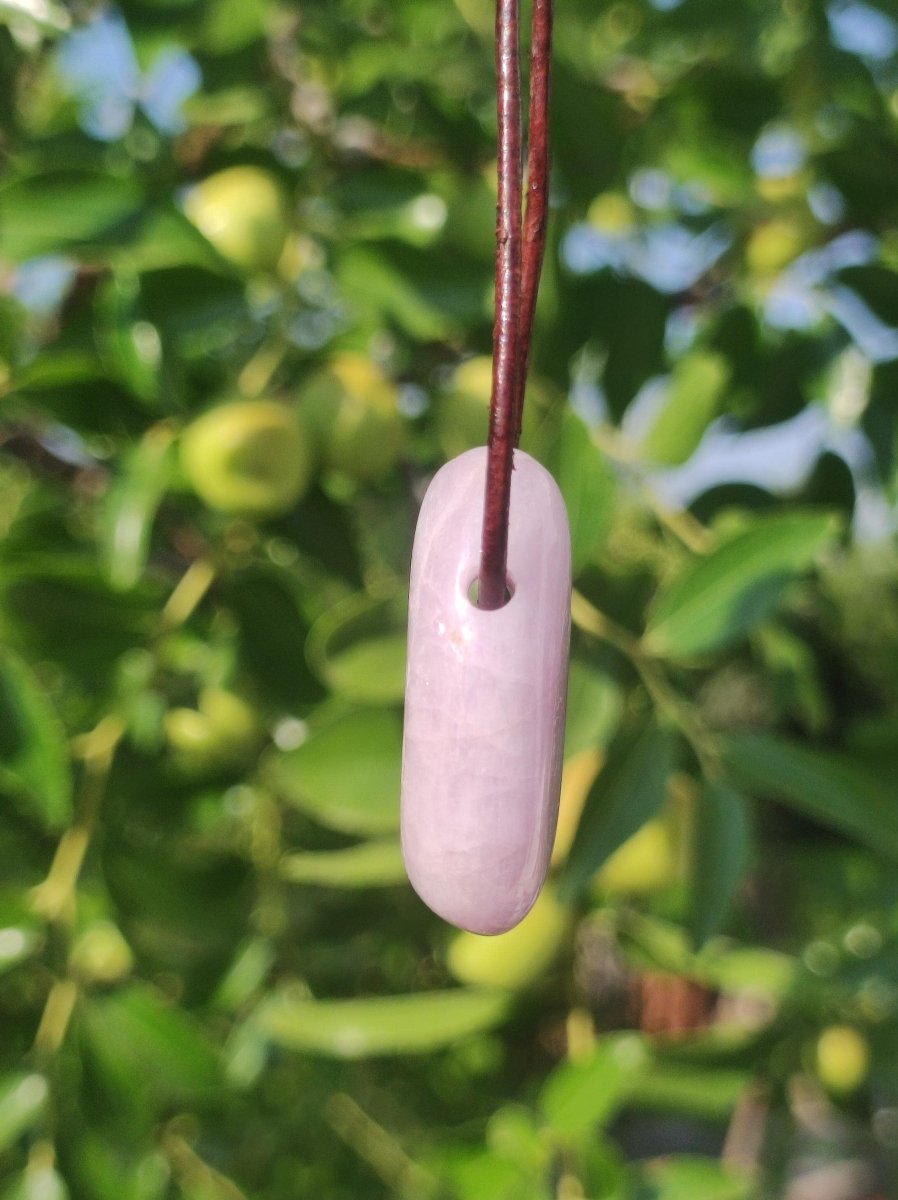 Kunzit A - Edelstein Kette Heilstein rosa pink Rarität Mann Frau Glück HIPPIE GOA Boho Tibet Ethno Natur Rarität Geschenk Er Sie Mann Frau - Art of Nature Berlin