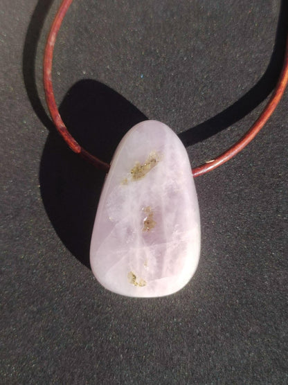 Kunzit A - Edelstein Kette Heilstein rosa pink Rarität Mann Frau Glück HIPPIE GOA Boho Tibet Ethno Natur Rarität Geschenk Er Sie Mann Frau - Art of Nature Berlin