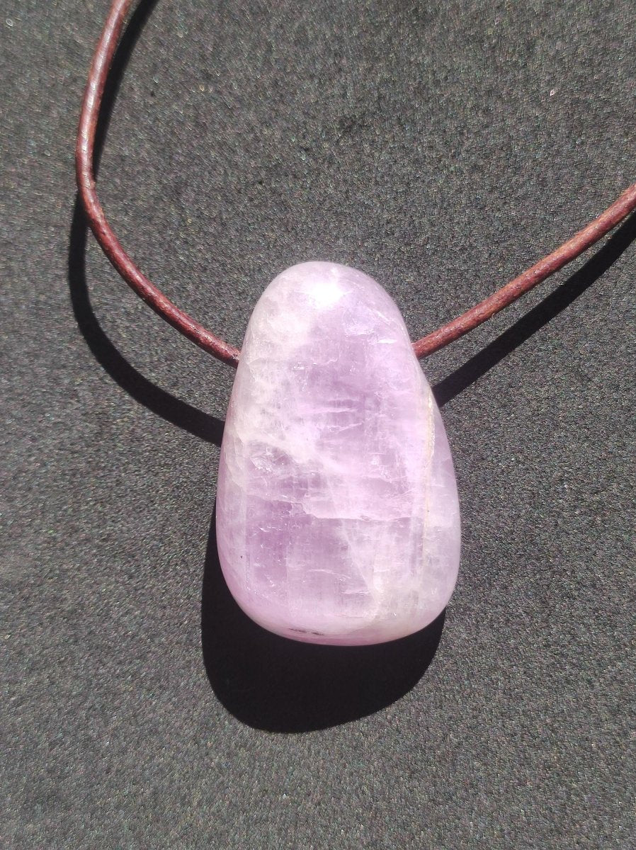 Kunzit A - Edelstein Kette Heilstein rosa pink Rarität Mann Frau Glück HIPPIE GOA Boho Tibet Ethno Natur Rarität Geschenk Er Sie Mann Frau - Art of Nature Berlin