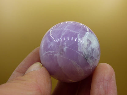 Kunzit A ~ Edelstein Kugel Deko Sphere Haus Wohn Kristall HIPPIE Heilstein Rarität Selten Frau Mann Geschenk Er Sie - Art of Nature Berlin