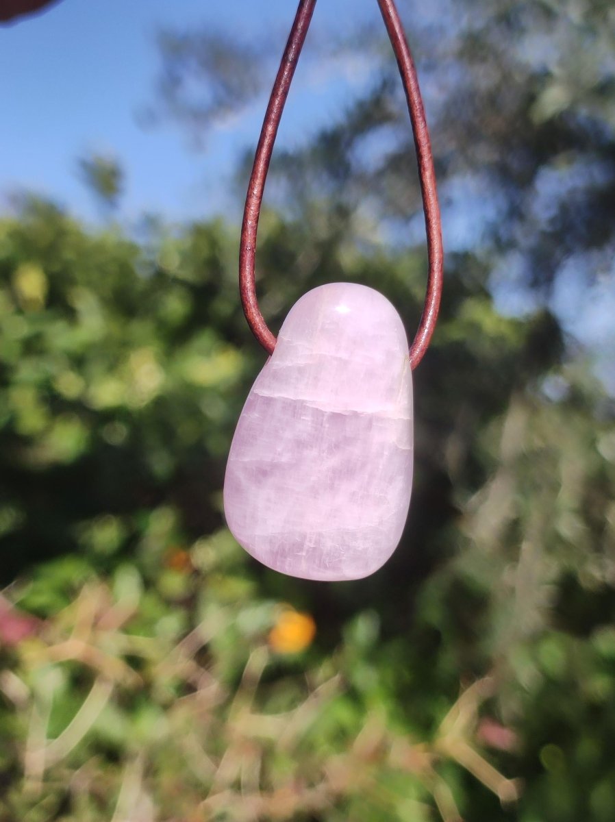 Kunzit AA - Edelstein Kette Heilstein rosa pink Rarität Mann Frau Glück HIPPIE GOA Boho Tibet Ethno Natur Rarität Geschenk Er Sie Mann Frau - Art of Nature Berlin