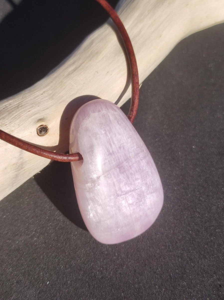 Kunzit AA - Edelstein Kette Heilstein rosa pink Rarität Mann Frau Glück HIPPIE GOA Boho Tibet Ethno Natur Rarität Geschenk Er Sie Mann Frau - Art of Nature Berlin