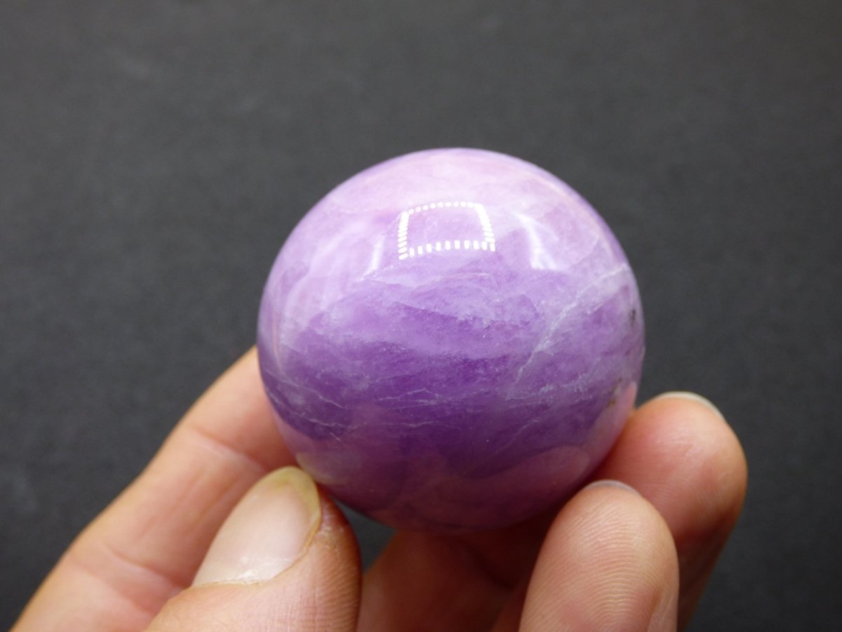 Kunzit AA ~ Edelstein Kugel Deko Sphere Haus Wohn Kristall HIPPIE Heilstein Rarität Selten Frau Mann Geschenk Er Sie - Art of Nature Berlin