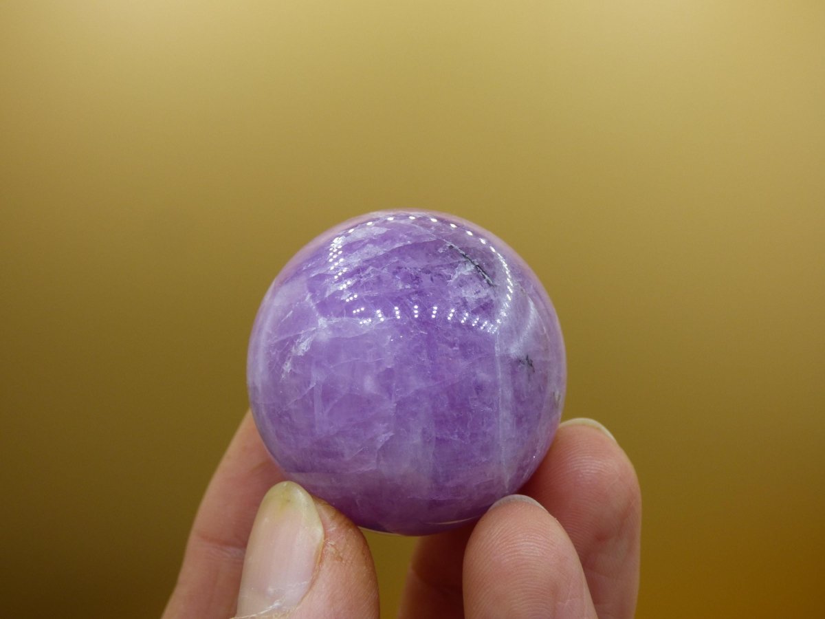 Kunzit AA ~ Edelstein Kugel Deko Sphere Haus Wohn Kristall HIPPIE Heilstein Rarität Selten Frau Mann Geschenk Er Sie - Art of Nature Berlin