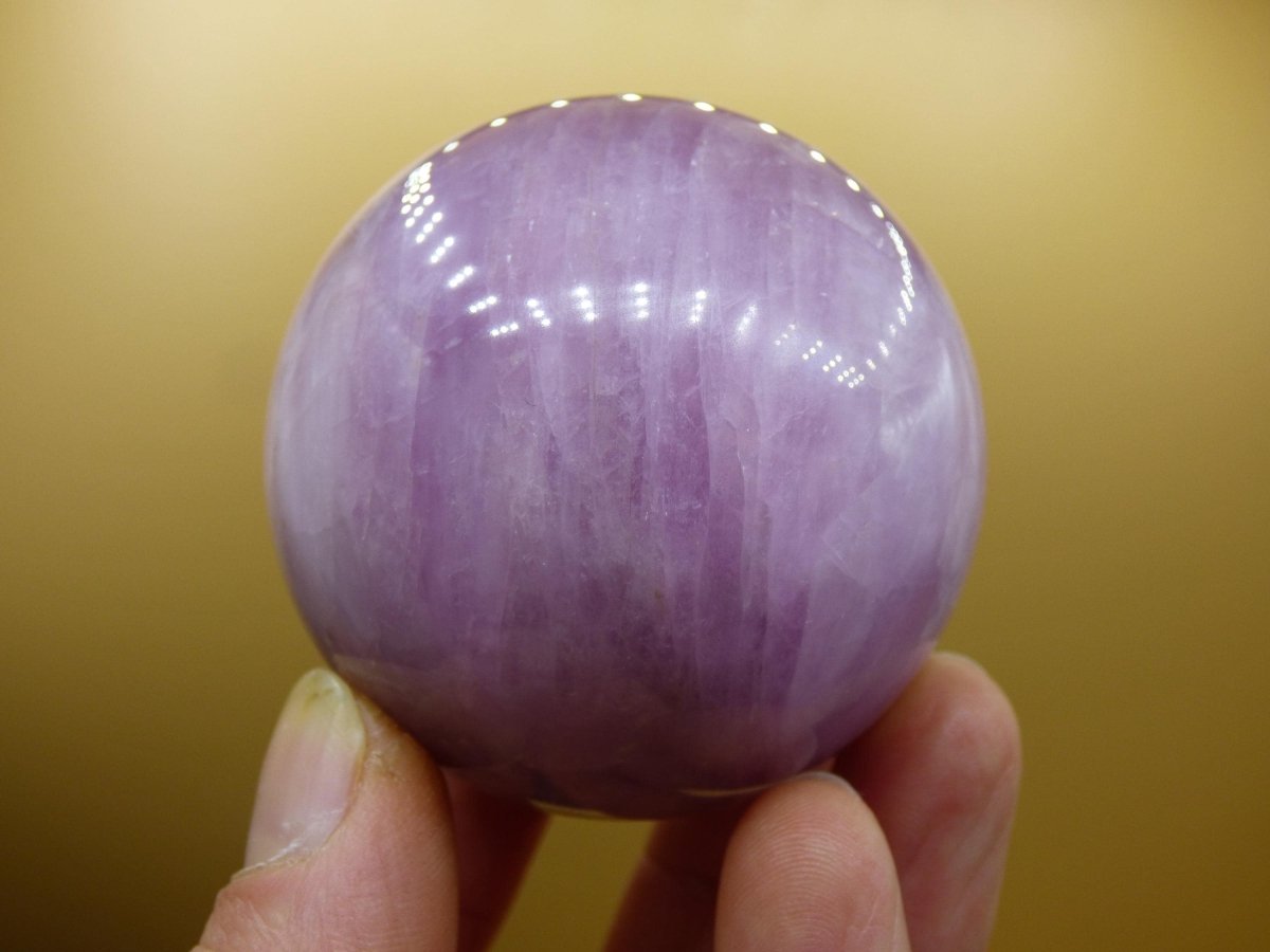 Kunzit AA rosa - Edelstein Kugel Deko Sphere Haus Wohn Kristall Energie Heilstein Rarität Selten Geschenk Er Sie Mann Frau schön Wohnen Haus - Art of Nature Berlin