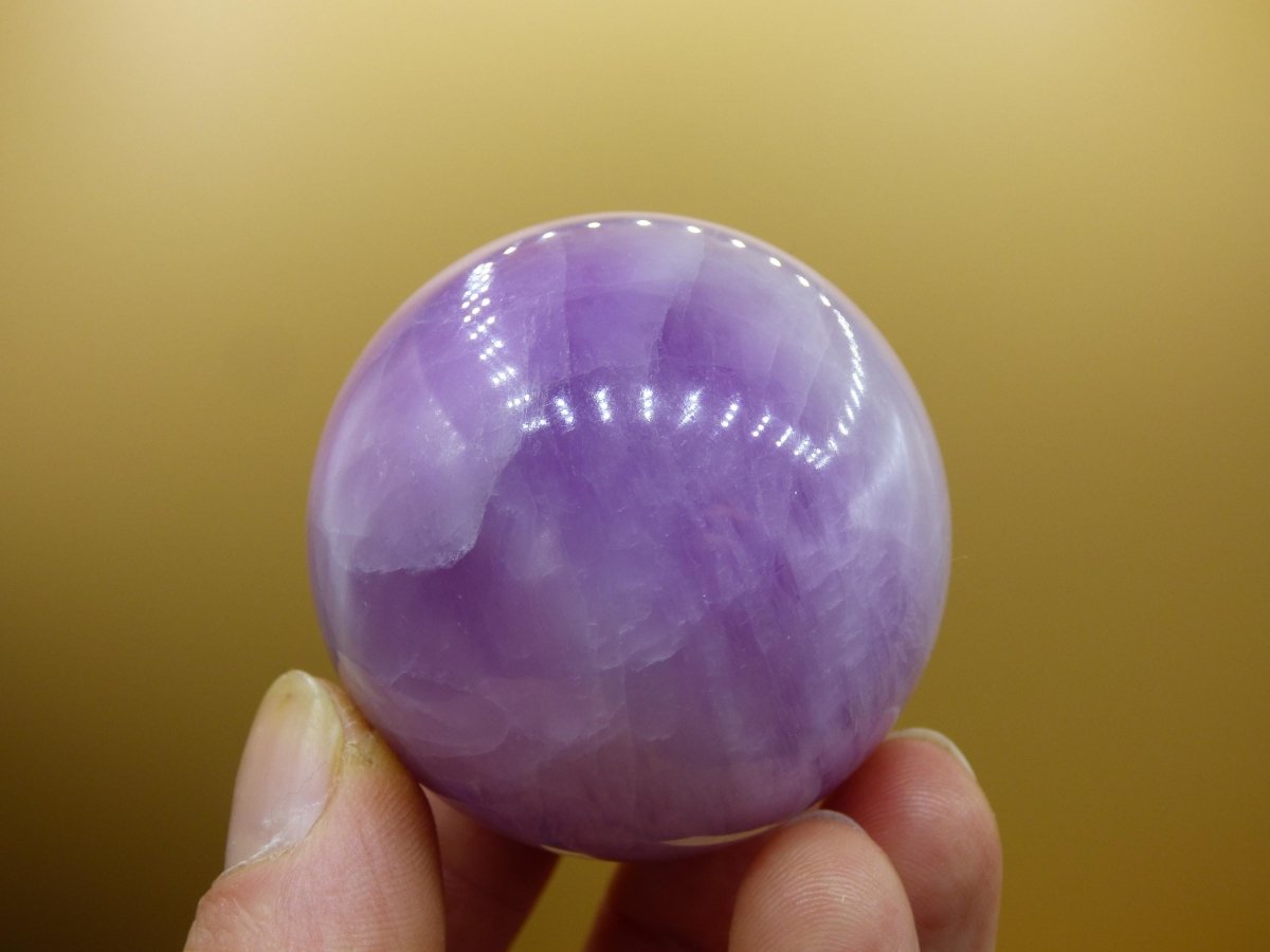 Kunzit AA rosa Schimmer Flash ~ Edelstein Kugel Deko Sphere Haus Wohn Kristall HIPPIE Heilstein Rarität Selten Geschenk Frau Geschenk Er Sie - Art of Nature Berlin