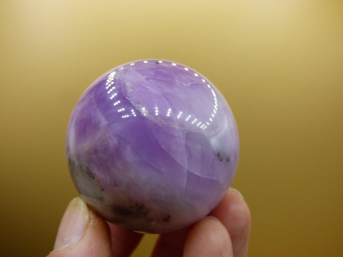 Kunzit AA rosa Schimmer Flash ~ Edelstein Kugel Deko Sphere Haus Wohn Kristall HIPPIE Heilstein Rarität Selten Geschenk Frau Geschenk Er Sie - Art of Nature Berlin