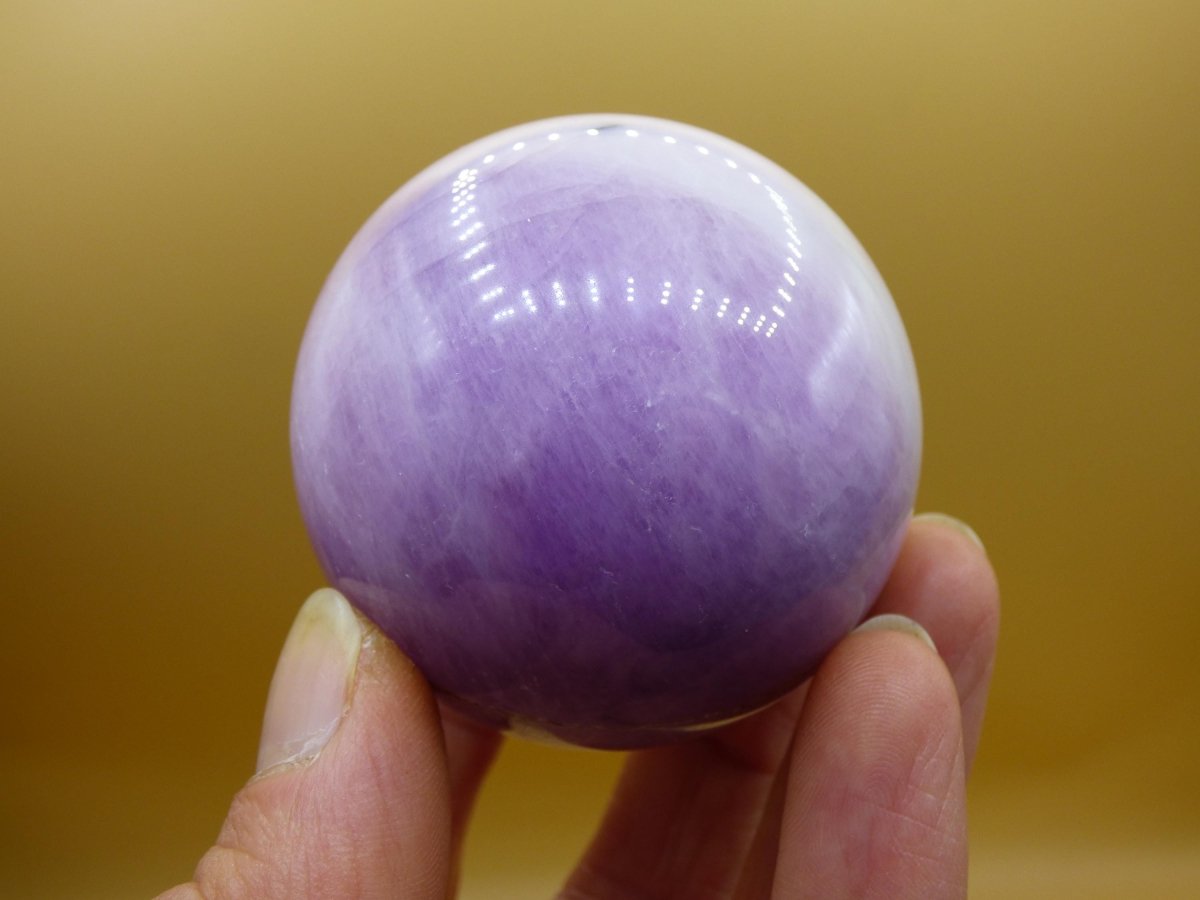 Kunzit AA rosa Schimmer Flash ~ Edelstein Kugel Deko Sphere Haus Wohn Kristall HIPPIE Heilstein Rarität Selten Geschenk Frau Geschenk Er Sie - Art of Nature Berlin