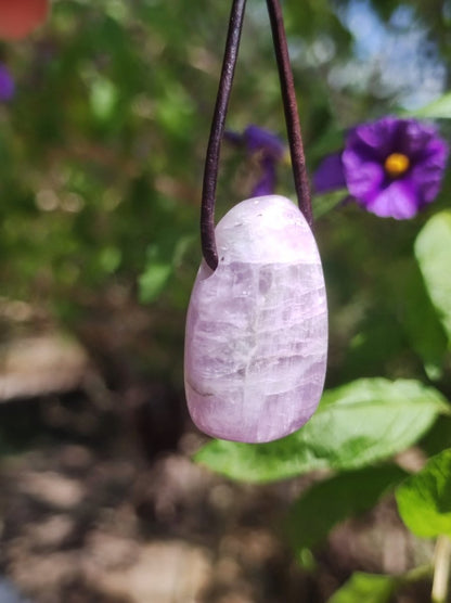 Kunzit - Edelstein Kette Heilstein rosa pink Rarität Mann Frau Glück HIPPIE GOA Boho Tibet Ethno Natur Rarität Geschenk Er Sie - Art of Nature Berlin