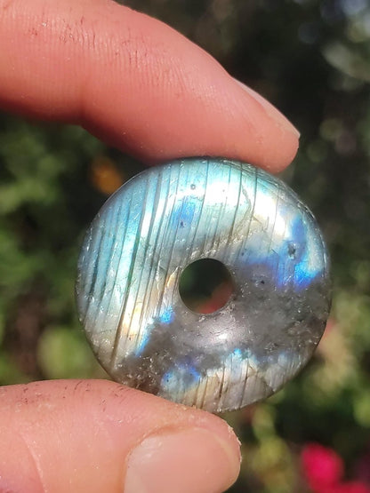 Labradorit - 30mm Donut Edelstein Kette blau schimmer Geschenk Freundin Er Sie Natur Rarität Schutzsymbol Heilstein Kristall Tibet Ethno wow - Art of Nature Berlin