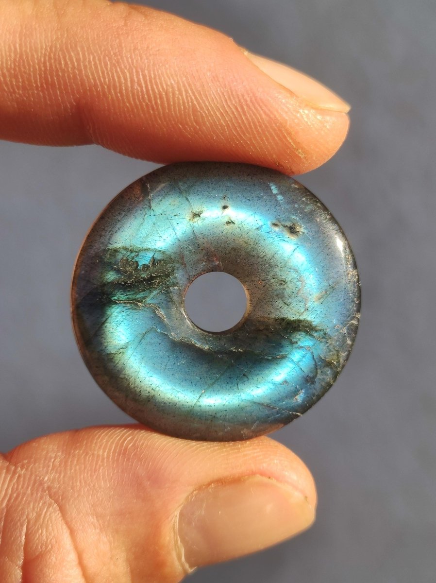 Labradorit - 30mm Donut Edelstein Kette blau Schimmer Natur Rarität Schutzsymbol Heilstein Kristall Anhänger Mann Frau Er Sie Kind Boho Psy - Art of Nature Berlin