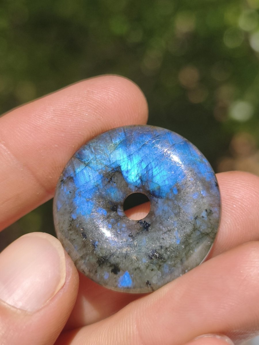 Labradorit ~ 30mm Donut ~ Edelstein Kette blau schimmernd Natur Rarität Schutzsymbol Heilstein Kristall HIPPIE GOA Boho Tibet Ethno - Art of Nature Berlin