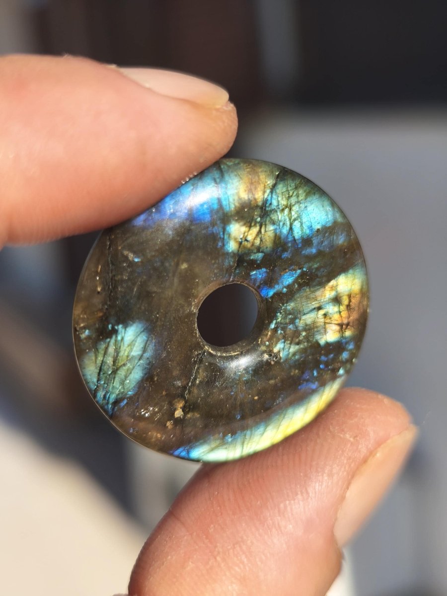 Labradorit ~ 30mm Donut ~ Edelstein Kette blau schimmernd Natur Rarität Schutzsymbol Heilstein Kristall HIPPIE GOA Boho Tibet Ethno - Art of Nature Berlin