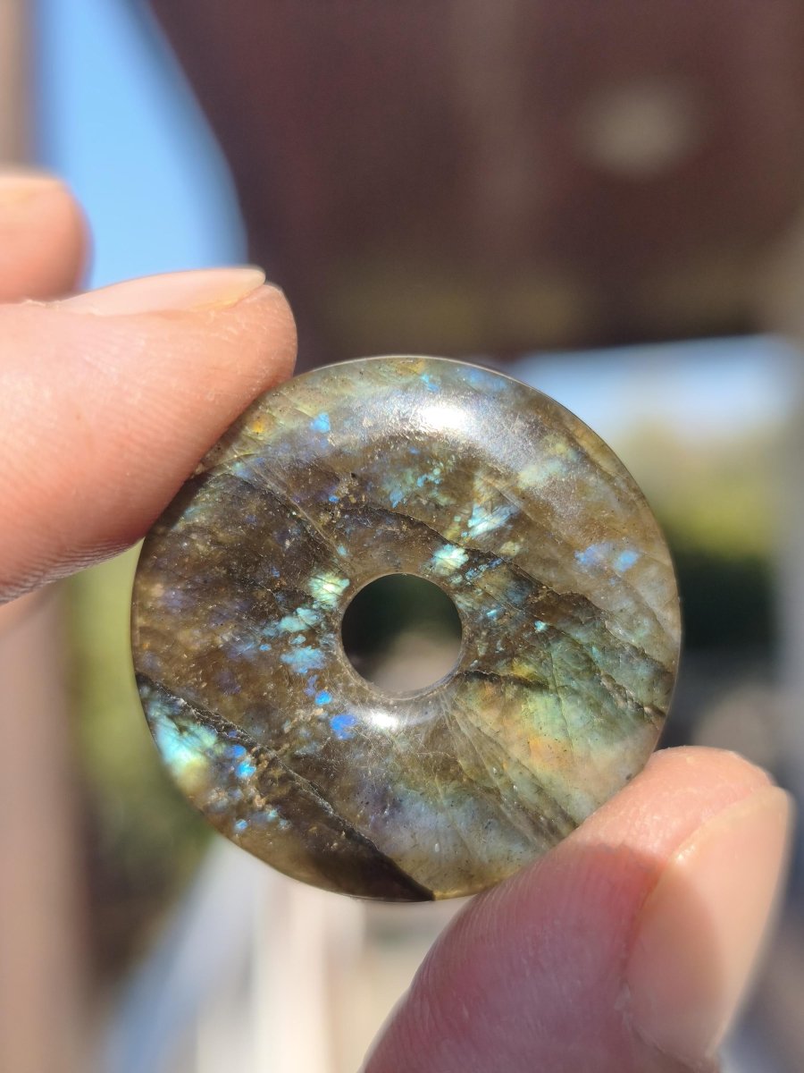 Labradorit ~ 30mm Donut ~ Edelstein Kette blau schimmernd Natur Rarität Schutzsymbol Heilstein Kristall HIPPIE GOA Boho Tibet Ethno - Art of Nature Berlin
