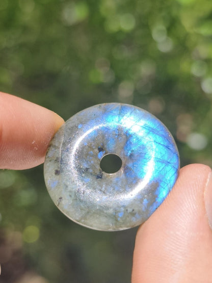 Labradorit ~ 30mm Donut ~ Edelstein Kette blau schimmernd Natur Rarität Schutzsymbol Heilstein Kristall HIPPIE GOA Boho Tibet Ethno - Art of Nature Berlin