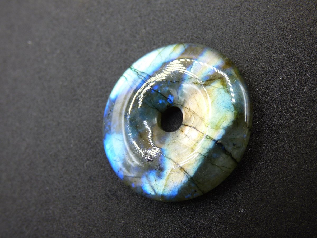 Labradorit ~ 30mm Donut ~ Edelstein Kette blau schimmernd Natur Rarität Schutzsymbol Heilstein Kristall Geschenk Er Sie Flash Anhänger - Art of Nature Berlin