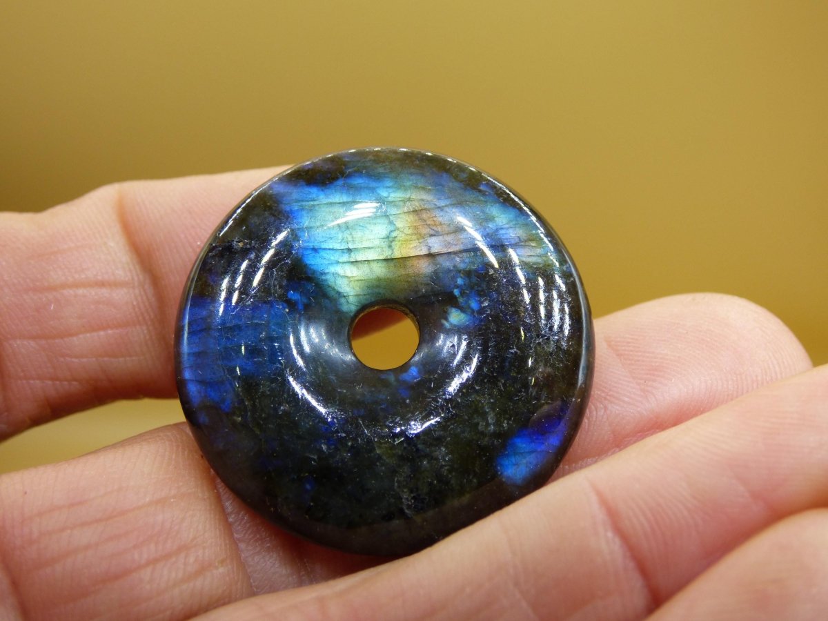 Labradorit ~ 30mm Donut ~ Edelstein Kette blau schimmernd Natur Rarität Schutzsymbol Heilstein Kristall Geschenk Er Sie Flash Anhänger - Art of Nature Berlin