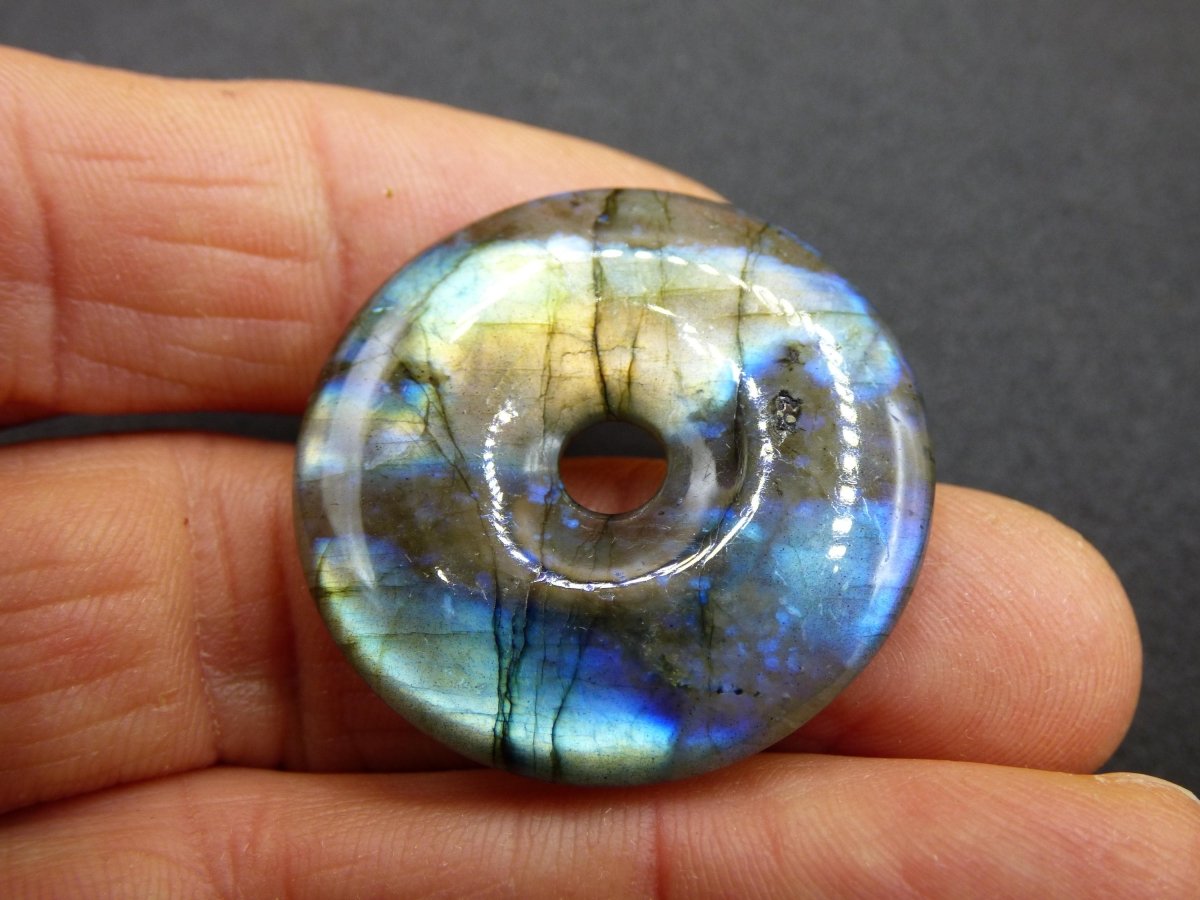 Labradorit ~ 30mm Donut ~ Edelstein Kette blau schimmernd Natur Rarität Schutzsymbol Heilstein Kristall Geschenk Er Sie Flash Anhänger - Art of Nature Berlin
