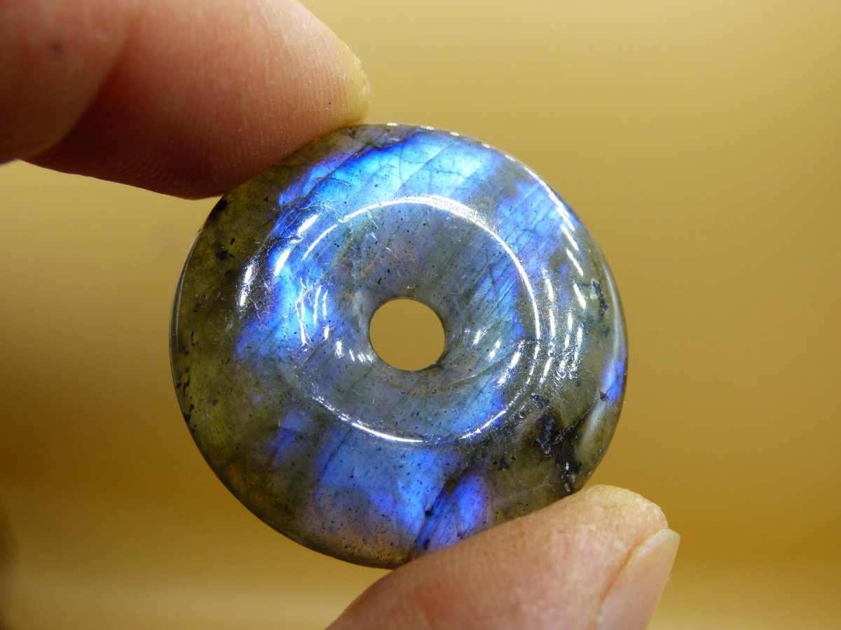 Labradorit ~ 30mm Donut ~ Edelstein Kette blau schimmernd Natur Rarität Schutzsymbol Heilstein Kristall Geschenk Er Sie Flash Anhänger - Art of Nature Berlin