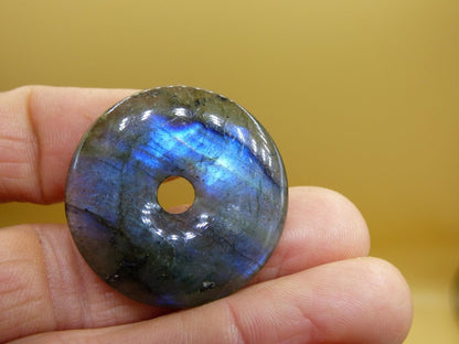 Labradorit ~ 30mm Donut ~ Edelstein Kette blau schimmernd Natur Rarität Schutzsymbol Heilstein Kristall Geschenk Er Sie Flash Anhänger - Art of Nature Berlin