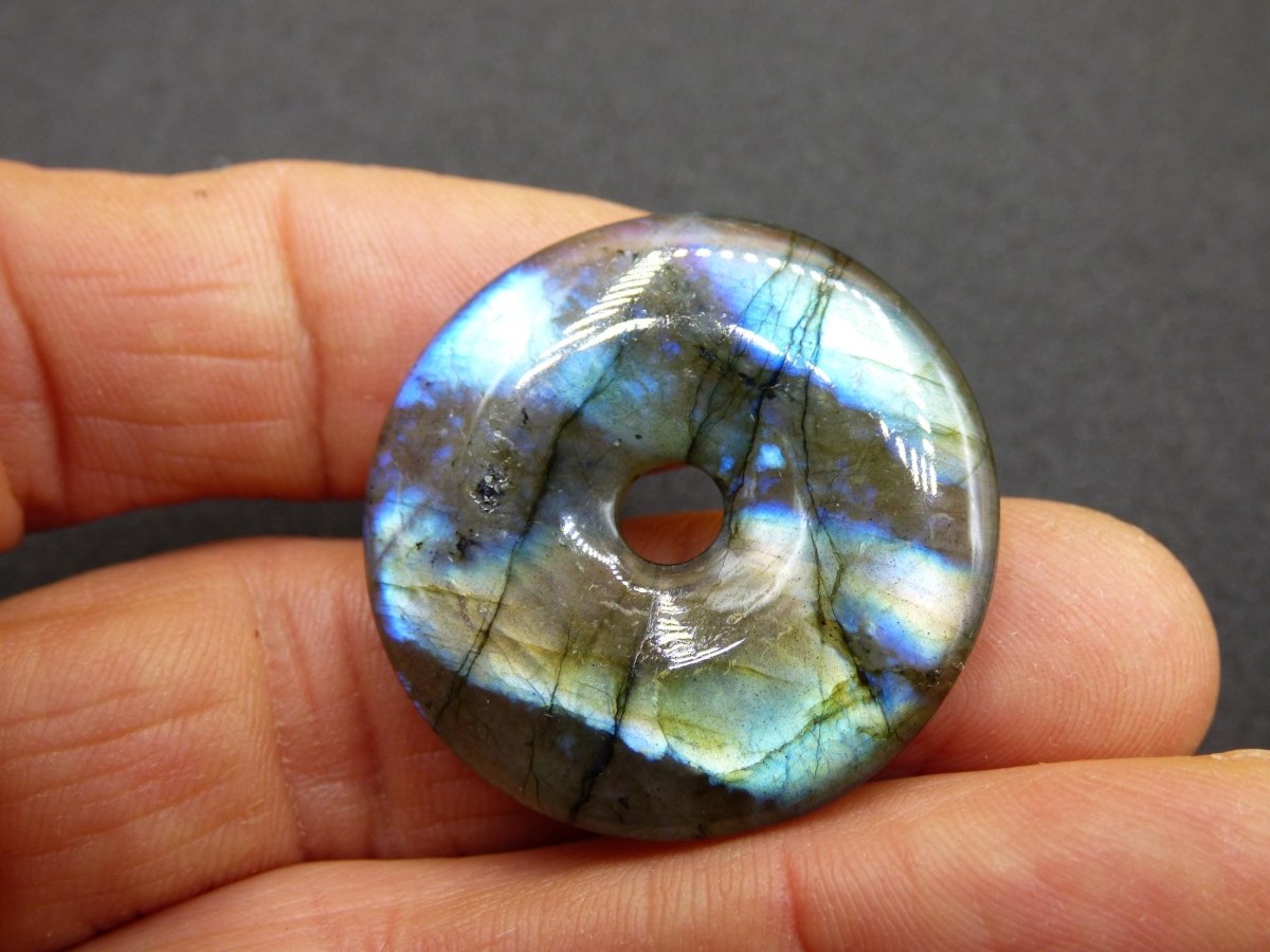Labradorit ~ 30mm Donut ~ Edelstein Kette blau schimmernd Natur Rarität Schutzsymbol Heilstein Kristall Geschenk Er Sie Flash Anhänger - Art of Nature Berlin