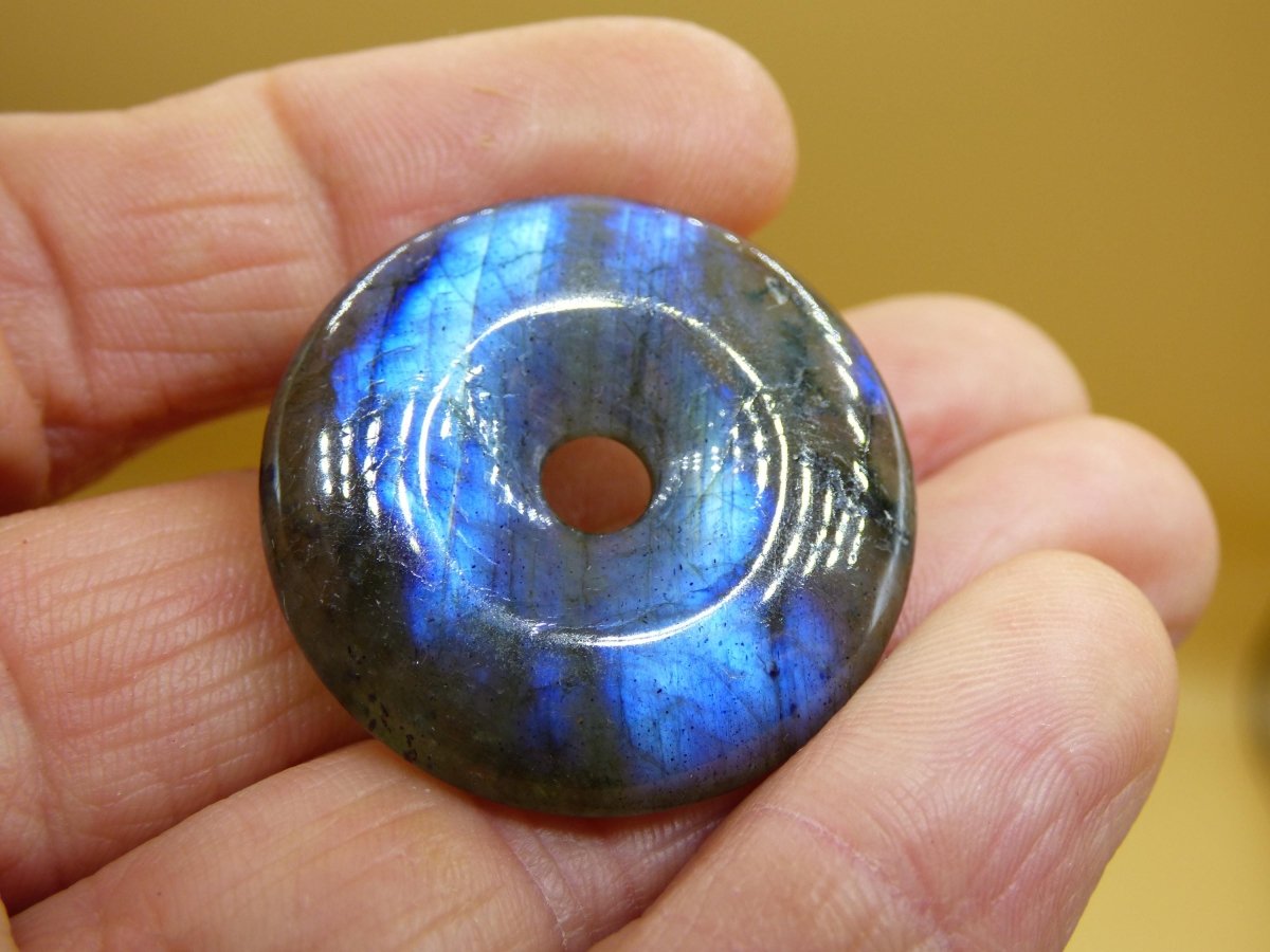 Labradorit ~ 30mm Donut ~ Edelstein Kette blau schimmernd Natur Rarität Schutzsymbol Heilstein Kristall Geschenk Er Sie Flash Anhänger - Art of Nature Berlin