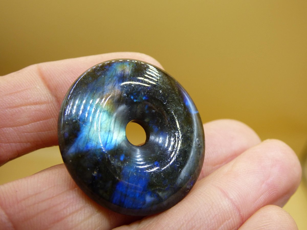 Labradorit ~ 30mm Donut ~ Edelstein Kette blau schimmernd Natur Rarität Schutzsymbol Heilstein Kristall Geschenk Er Sie Flash Anhänger - Art of Nature Berlin
