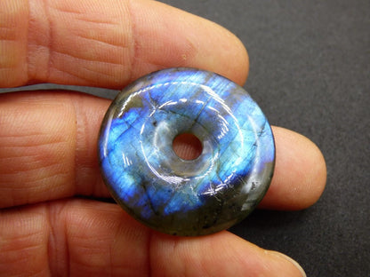 Labradorit ~ 30mm Donut ~ Edelstein Kette blau schimmernd Natur Rarität Schutzsymbol Heilstein Kristall Geschenk Er Sie Flash Anhänger - Art of Nature Berlin