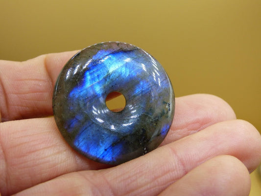 Labradorit ~ 30mm Donut ~ Edelstein Kette blau schimmernd Natur Rarität Schutzsymbol Heilstein Kristall Geschenk Er Sie Flash Anhänger - Art of Nature Berlin