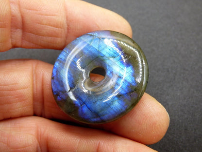 Labradorit ~ 30mm Donut ~ Edelstein Kette blau schimmernd Natur Rarität Schutzsymbol Heilstein Kristall Geschenk Er Sie Flash Anhänger - Art of Nature Berlin