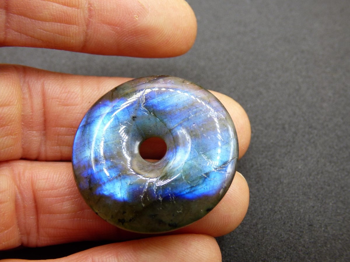 Labradorit ~ 30mm Donut ~ Edelstein Kette blau schimmernd Natur Rarität Schutzsymbol Heilstein Kristall Geschenk Er Sie Flash Anhänger - Art of Nature Berlin